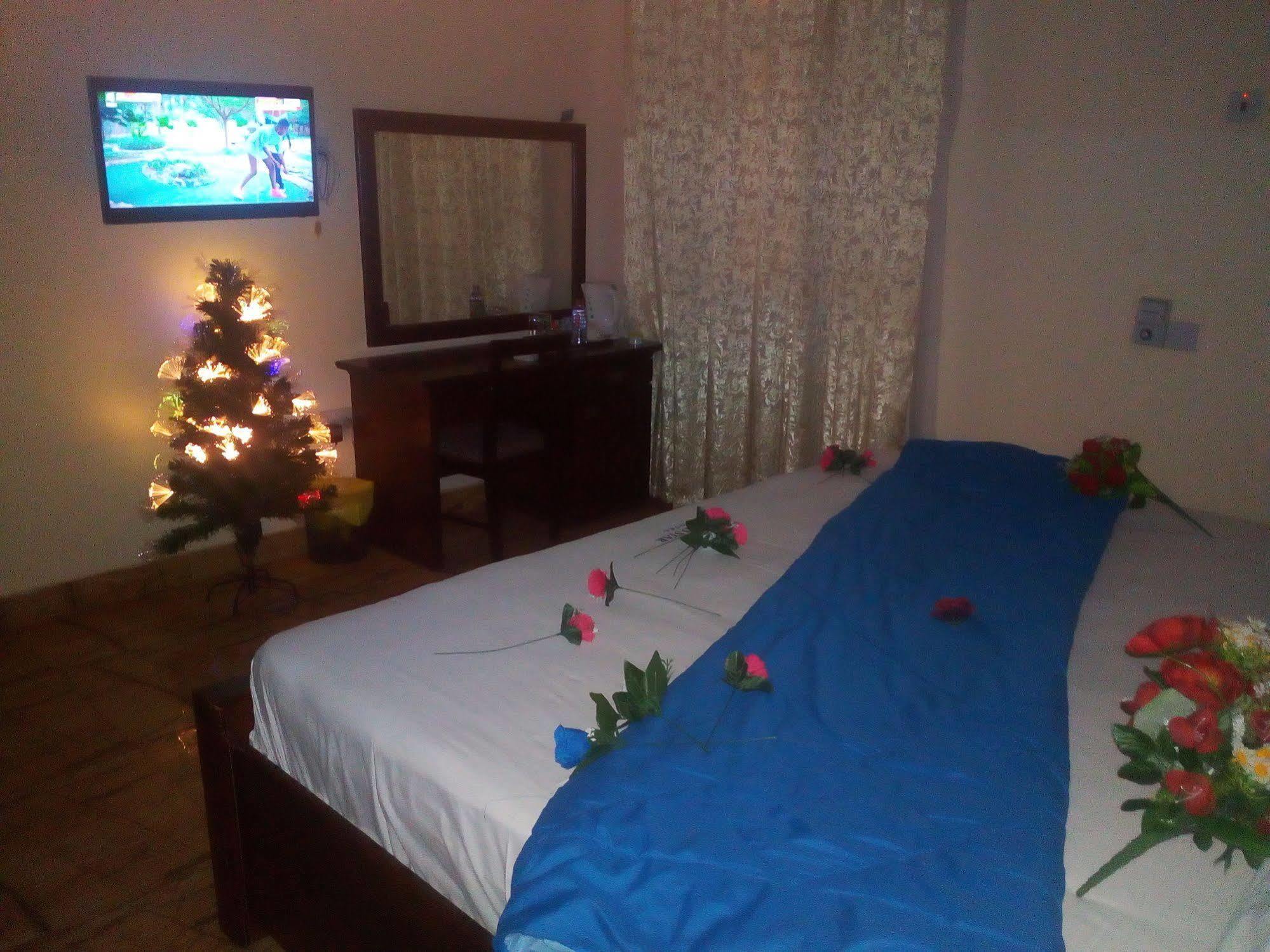 Grand Star Hotel North Legon Zewnętrze zdjęcie